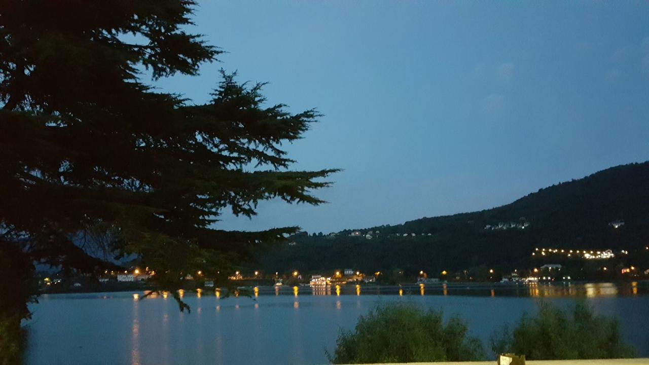 Hotel Chalet del Lago Avigliana Buitenkant foto